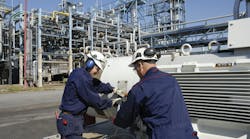 energy-saver-project-management-oil-refinery-hero energy-saver-project-management-oil-refinery-hero