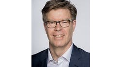 Headshot-SvdW-21 Headshot-SvdW-21