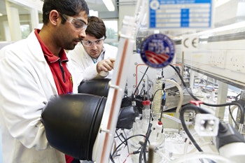 Fig 1 New Corrosion Project Effort Brings Together Expertise From Several Uk Universities As Well As An Oil Company