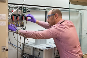 1660319145931 Fig1argonnechemistmaxdelferrohasdevelopedanunusuallyactiveformofvanadiumfor