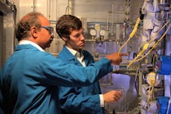 Air-Products-mentoring-young-engineers-fig1 Air-Products-mentoring-young-engineers-fig1