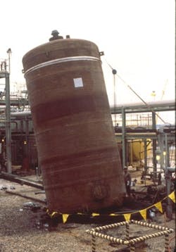 1011_fluids_tilting_acid_tank 1011_fluids_tilting_acid_tank