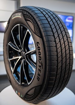 Goodyear’s 90% sustainable-material demonstration tire includes 17 featured ingredients across 12 different components. Goodyear’s 90% sustainable-material demonstration tire includes 17 featured ingredients across 12 different components.