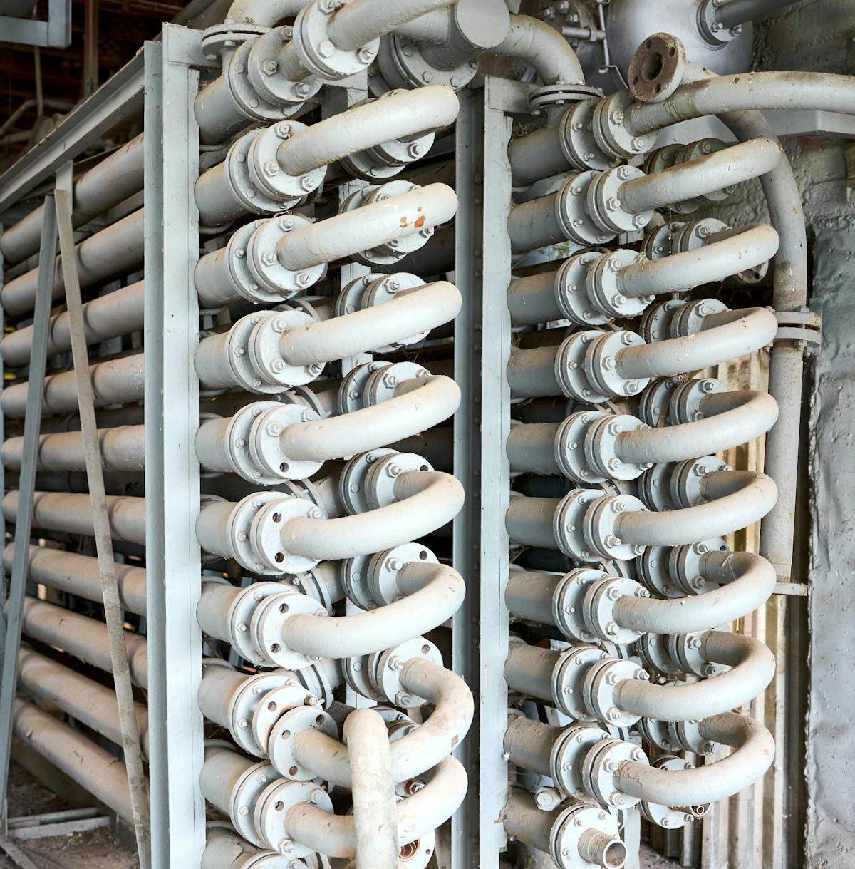 Optimizing Heat Exchangers in Chemical Processing ShellandTube vs