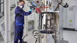 Dosing and mixing of the electrode slurry at BMW's Battery Cell Competence Center. Dosing and mixing of the electrode slurry at BMW's Battery Cell Competence Center.