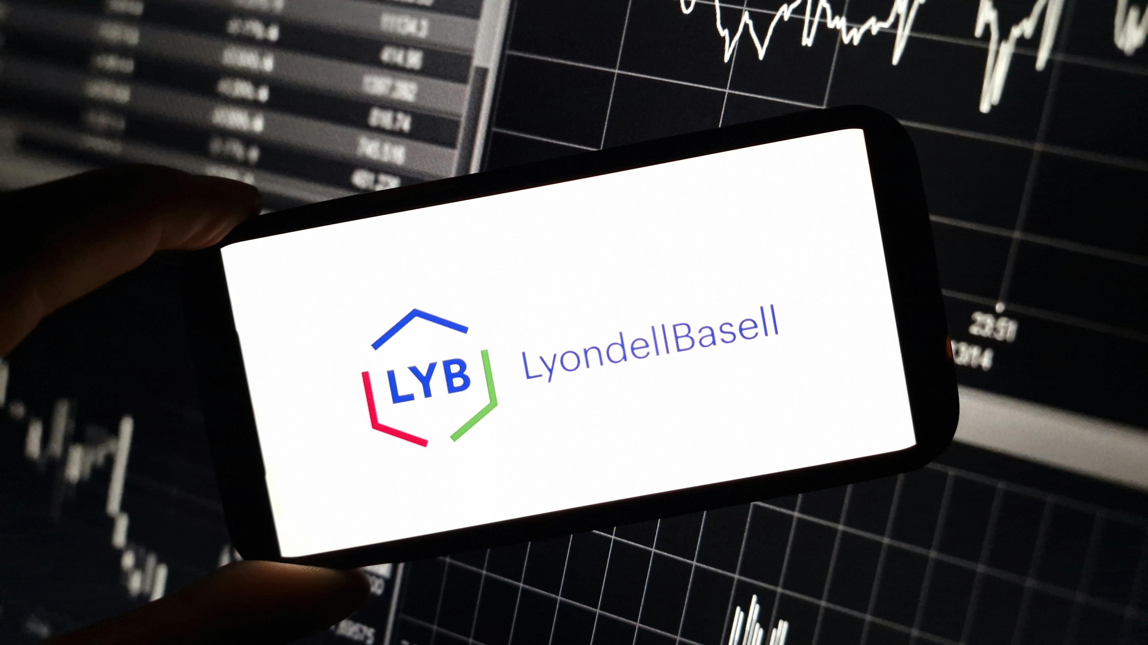 LyondellBasell Divests European O&P Assets to AEQUITA