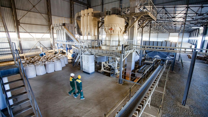 bulk solid storage and handling