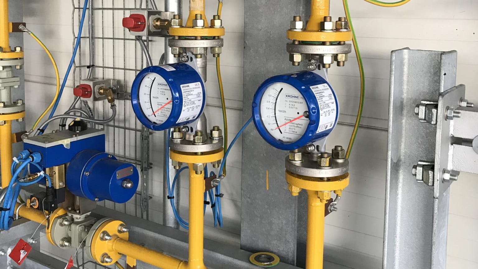 &bull; H250 Units Installation: These Variable Flowmeters can come equipped with analog or digital outputs