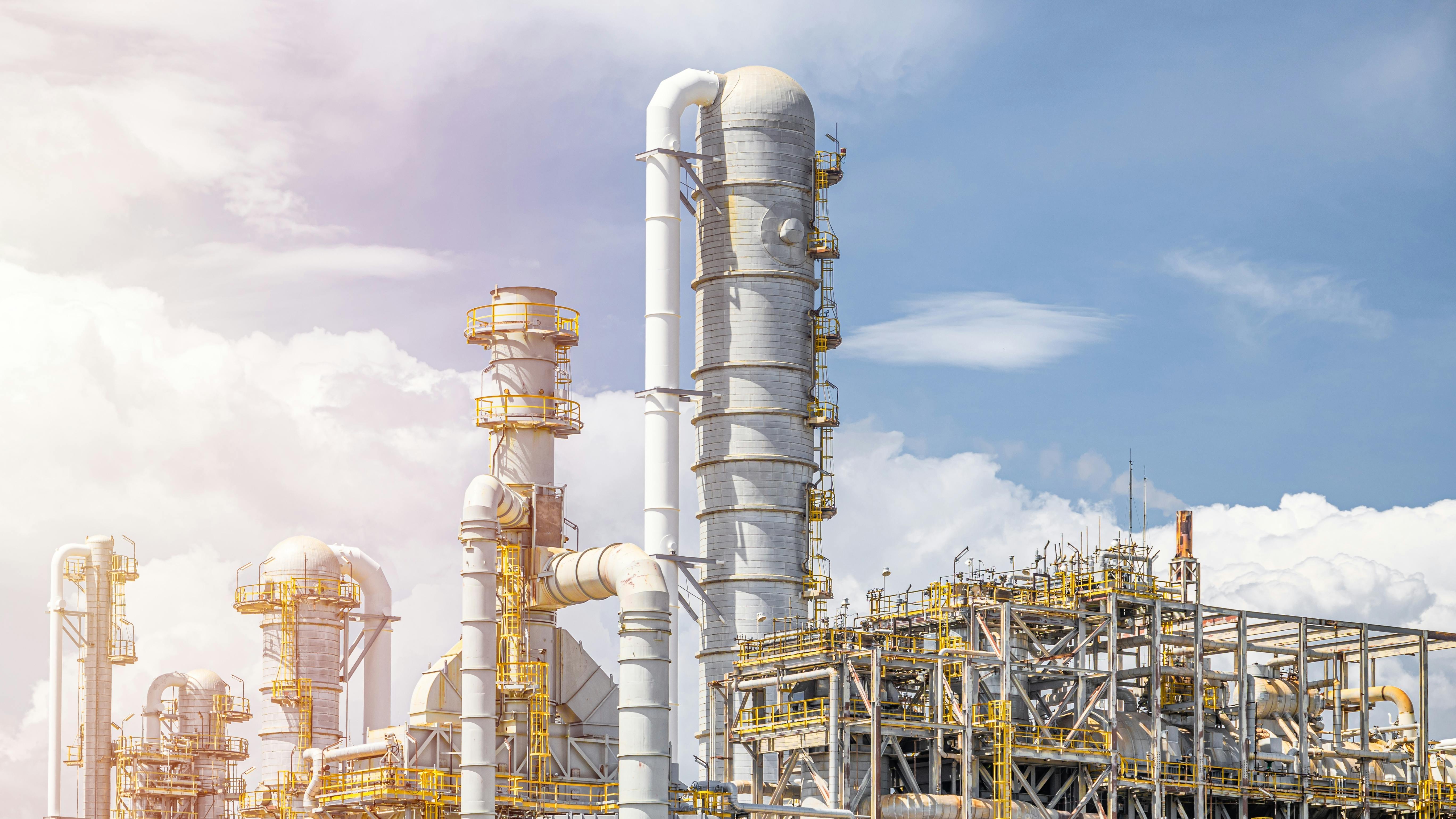 Energy Saver: Heat Pumps Slash Waste in Distillation Operations