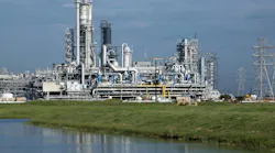The Freeport Verbund site is the leading producer of basic chemicals, intermediates and fiber products. Propylene from the steam cracker in Port Arthur is used to manufacture acrylic acid, a key starting material for numerous other products.