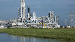 The Freeport Verbund site is the leading producer of basic chemicals, intermediates and fiber products. Propylene from the steam cracker in Port Arthur is used to manufacture acrylic acid, a key starting material for numerous other products. The Freeport Verbund site is the leading producer of basic chemicals, intermediates and fiber products. Propylene from the steam cracker in Port Arthur is used to manufacture acrylic acid, a key starting material for numerous other products.