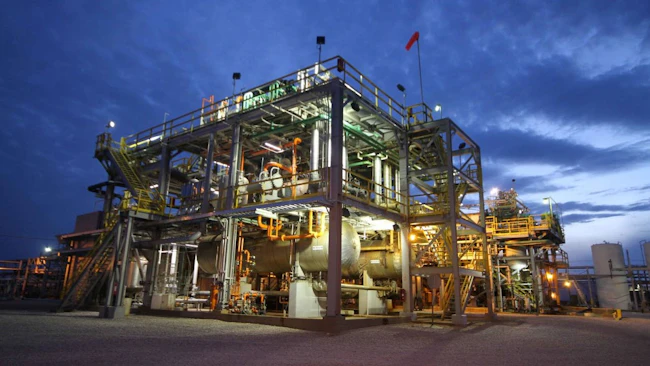 Ineos Calabrian sulfer dioxide plant in Port Neches, Texas at nightfall