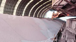 stacker reclaimer machine using in heavy industrial for material handling and storage